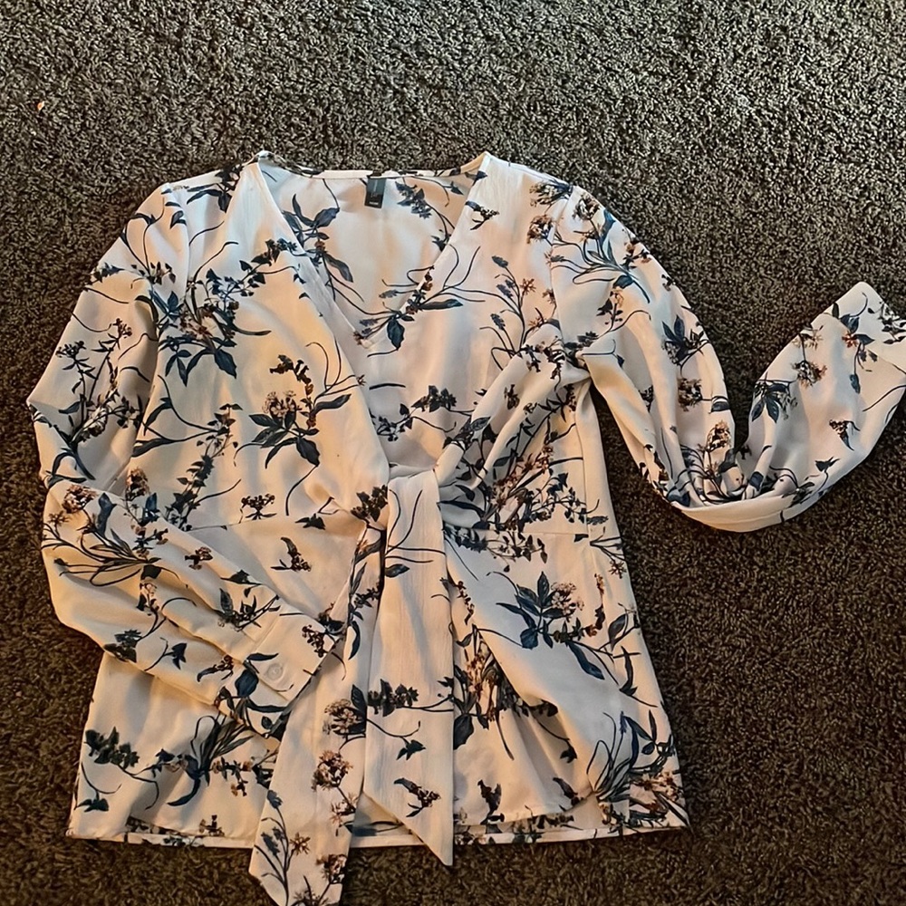 Long sleeve shirt